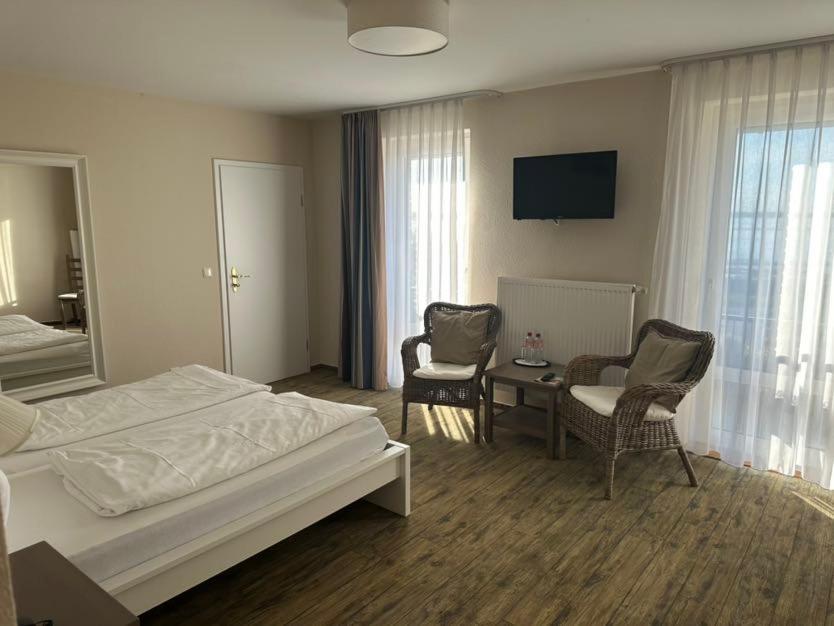Hotel Admiral Scheer Laboe Exterior foto